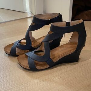 Women's Black Wedge Sandals